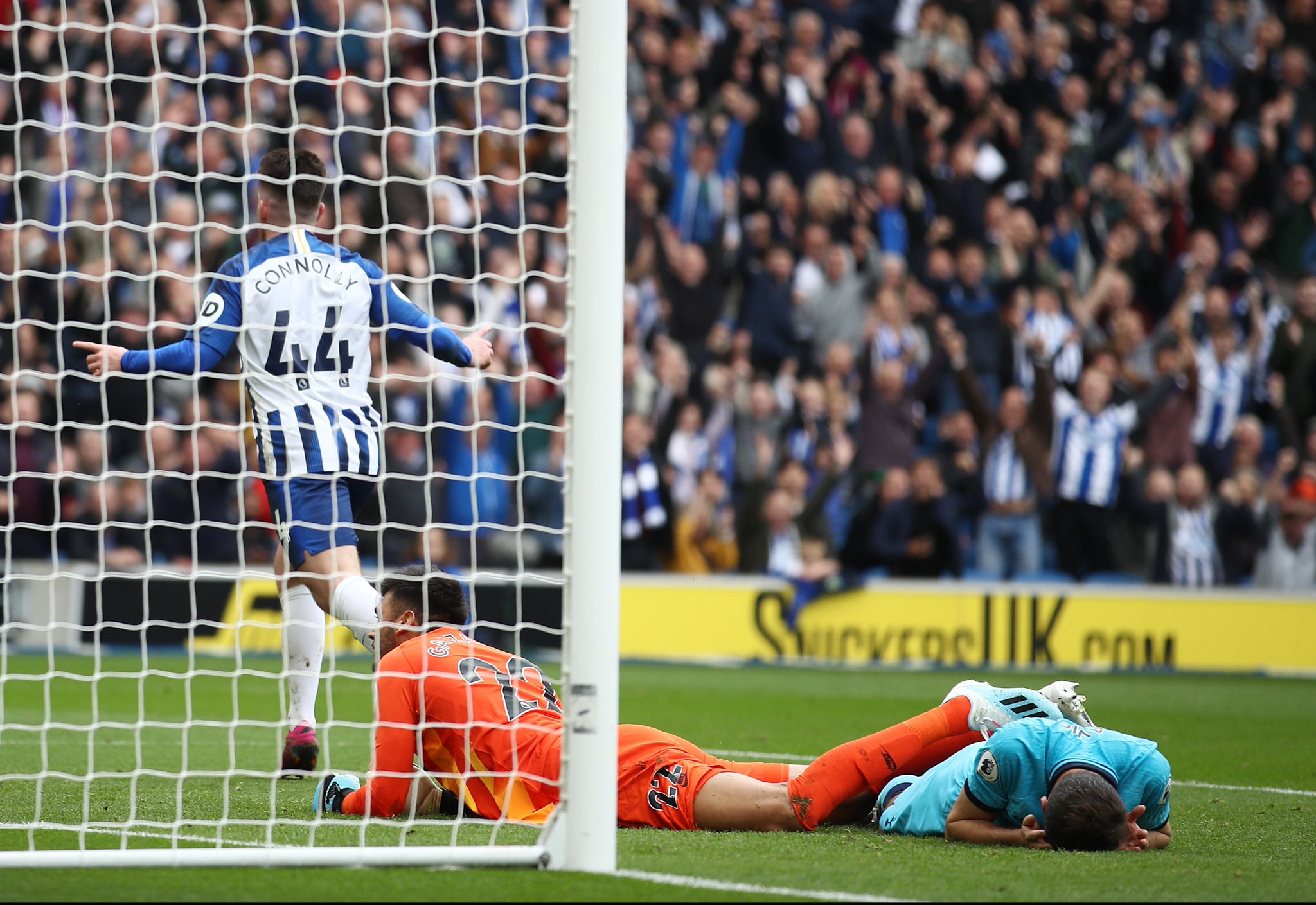 登上更大舞 登上更大舞