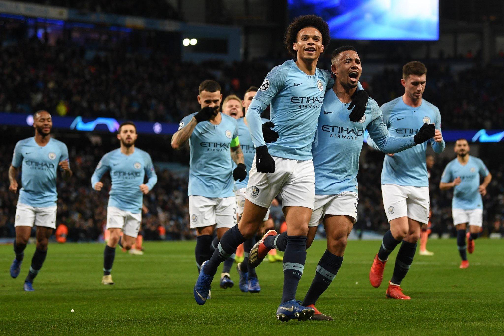 更是年轻球 更是年轻球